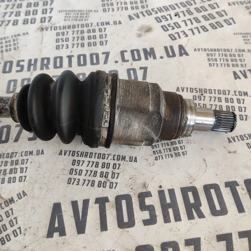 Привід Geely MK 06-16 1.5 бенз передній права OEM 1014001886