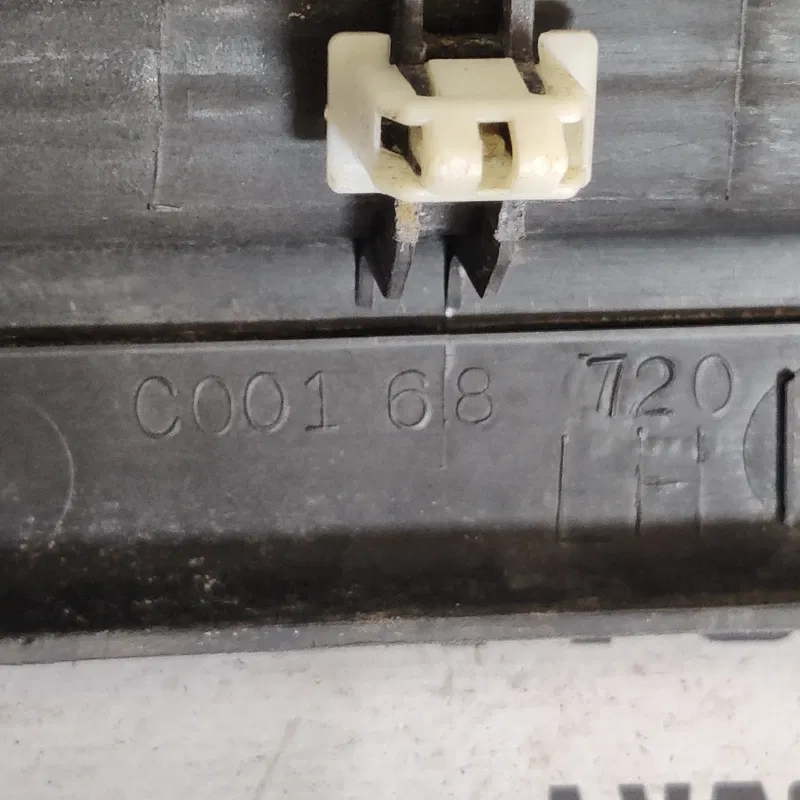 Накладка порога Mazda Xedos 6 (92-99) перед ліва c00168720