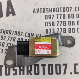 Датчик удару подушки безпеки Lexus LS 430 8983350030