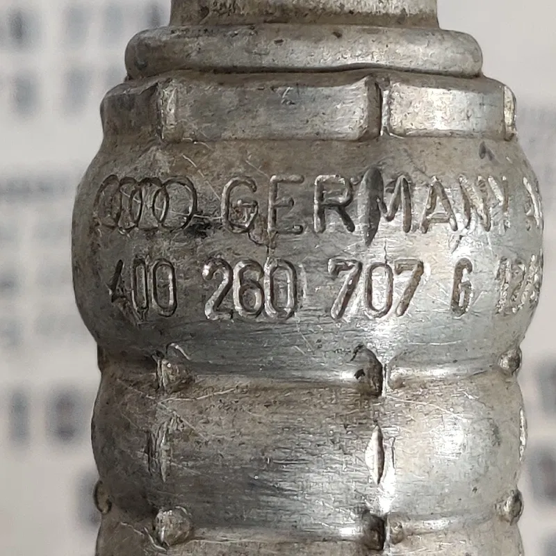 Трубка кондиціонера Audi A8 D2 (94-02) OEM 4D0260707G
