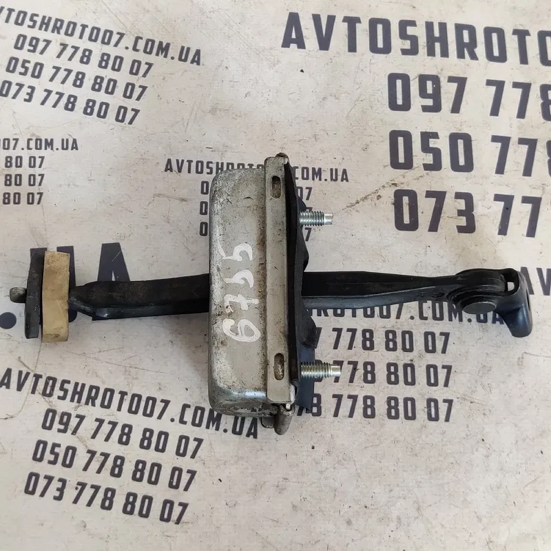 Обмежувач дверей Range Rover Evoque задній лівий BJ3227200AD
