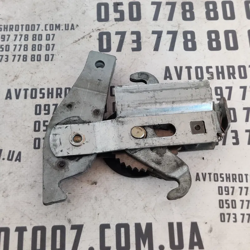 Ричаг ручного тормозу Mercedes W210 (95-03) OEM 0004200779