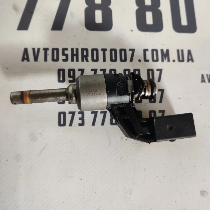 Паливна форсунка Audi Q7 4L (06-15) 3.6 Бензин Нижня
