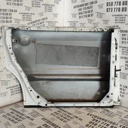 Двері Audi 100 C3 (82-91) задня ліва фото 3
