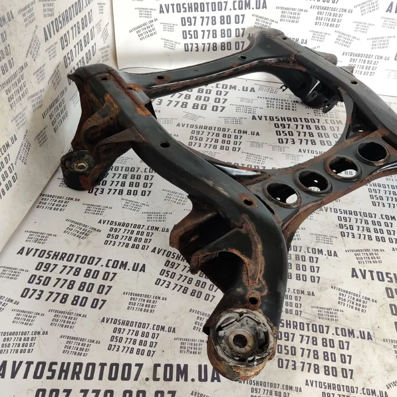 Підрамник Audi Q7 4L (05-15) 3.6 бенз передній OEM 7L0499314