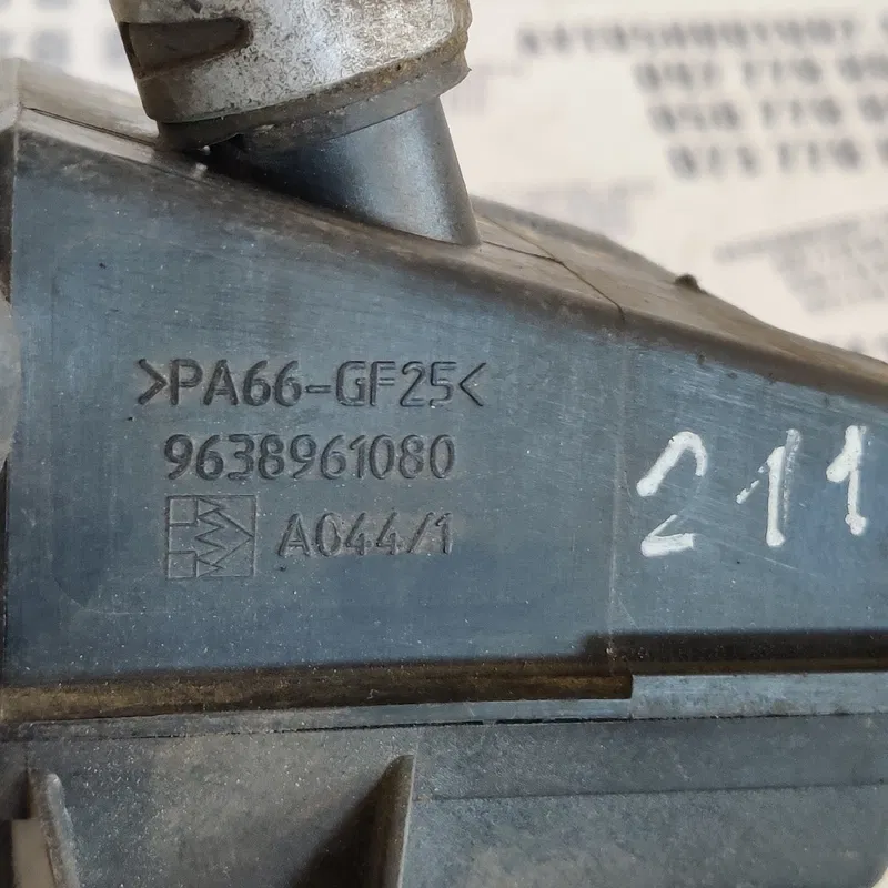 Сапун Citroen C8 (02-14) OEM 9638961080