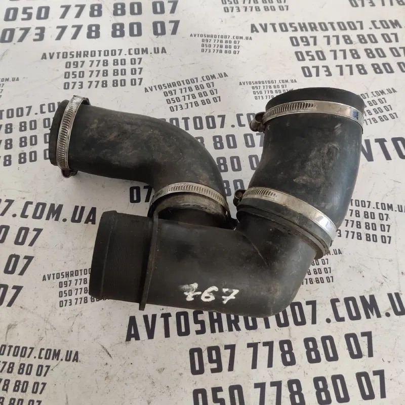 Патрубок інтеркулера Citroen C8 OEM ce77025445
