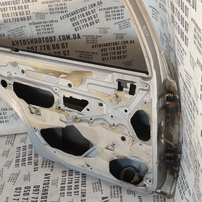Двері Peugeot 405 задня ліва