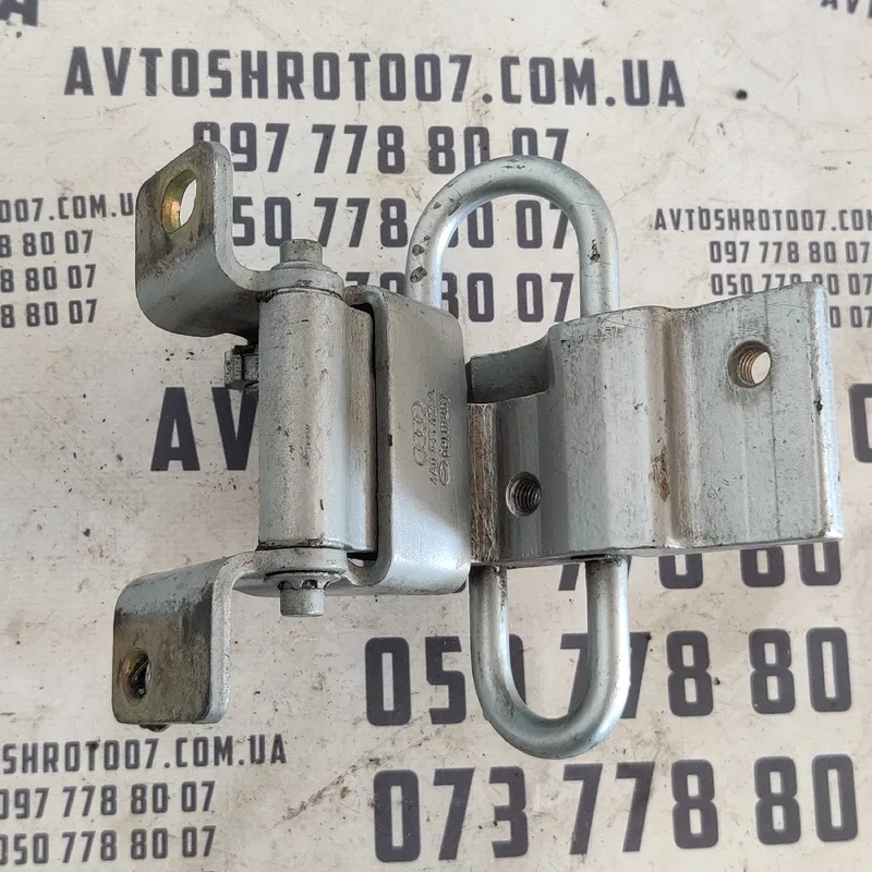 Дверна завіса Audi A4 B5 (94-01) зад.пр.нижня OEM 4A0833412A