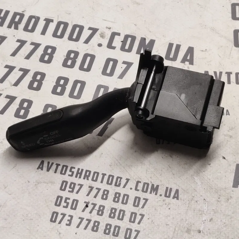 Перемикач підрульовий Audi Q7 4L (05-15) 3.6 OEM 4E0953521