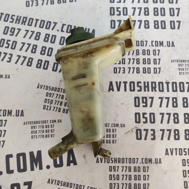 Бачок насосу ГУР Audi A6 C5 (97-05) OEM 8D0422373C