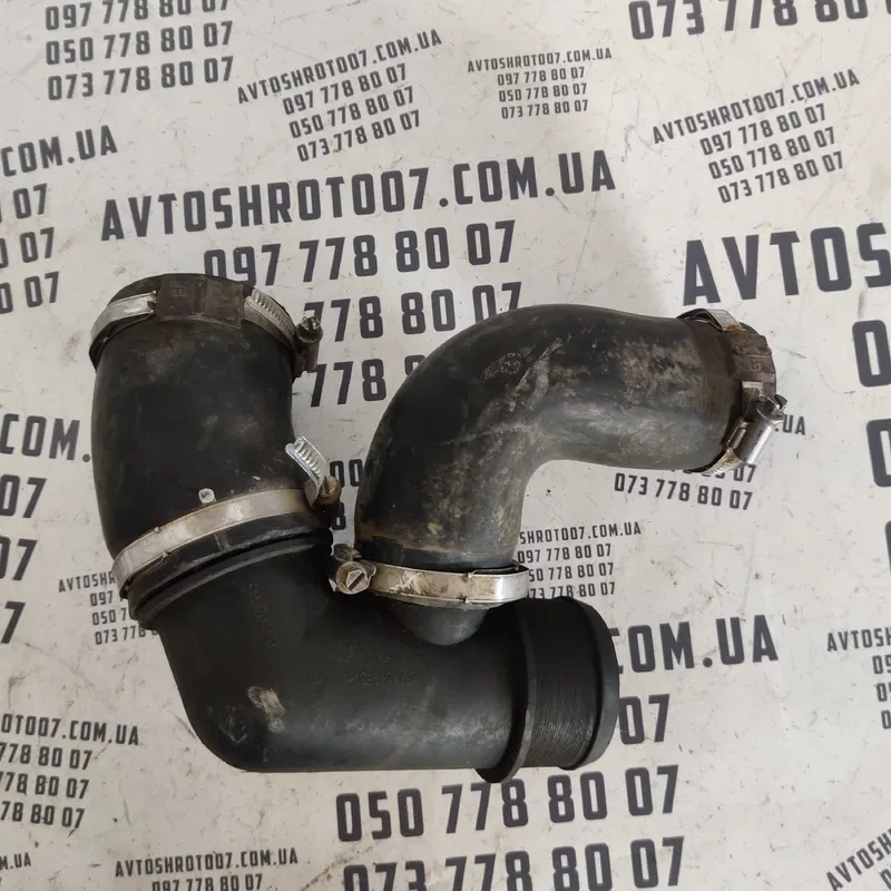 Патрубок інтеркулера Citroen C8 OEM ce77025445