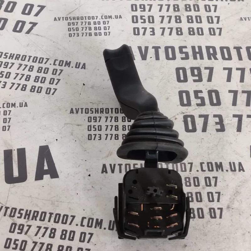Перемикач підрульовий Opel Vectra B (95-02) правий 090243395