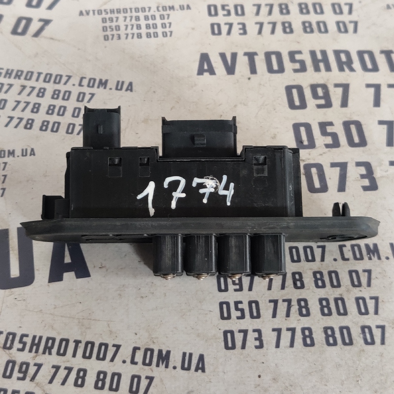 Датчик відкриття дверей Citroen C8 OEM 96229559XT