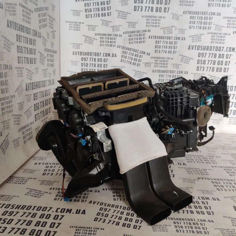 Корпус пічки Audi Q7 4L (05-15) 3.6 Бензин OEM 0639225962