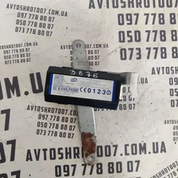 Блок керування дверима Lexus RX 350 задня права 8999150070