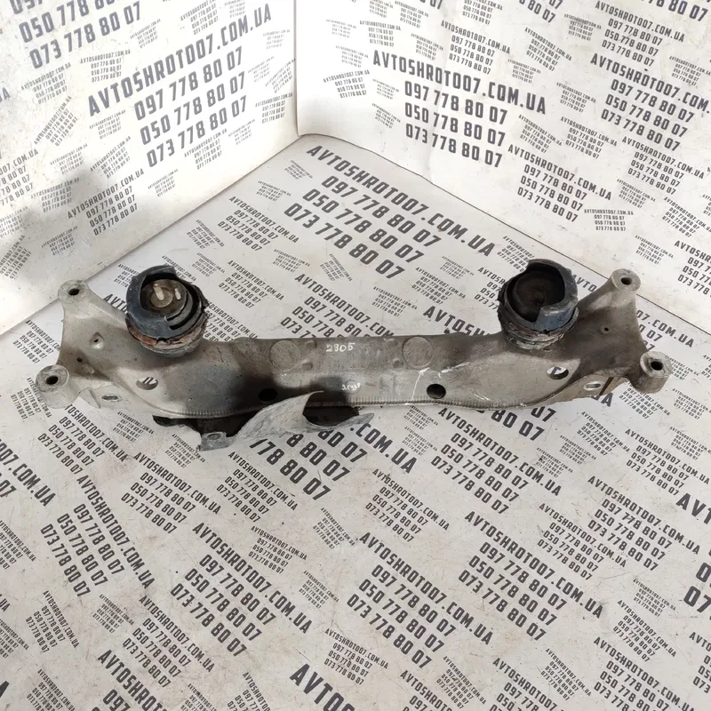 Кронштейн двигуна Jaguar S-Type OEM 7P0407151AE