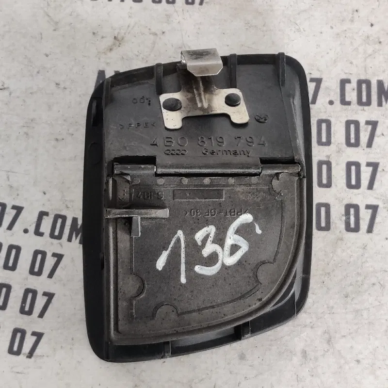 Дефлектор обдуву салону Audi A6 C5 (97-05) OEM 4B0819794