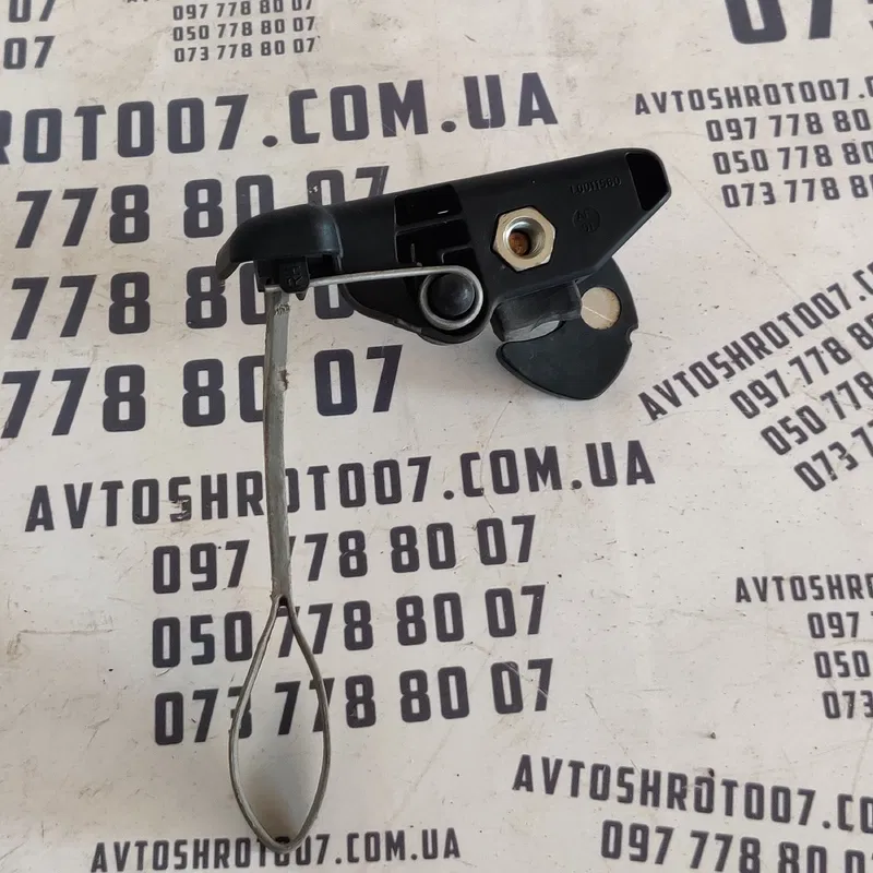 Замок заднього сидіння Citroen C1 OEM l0011560
