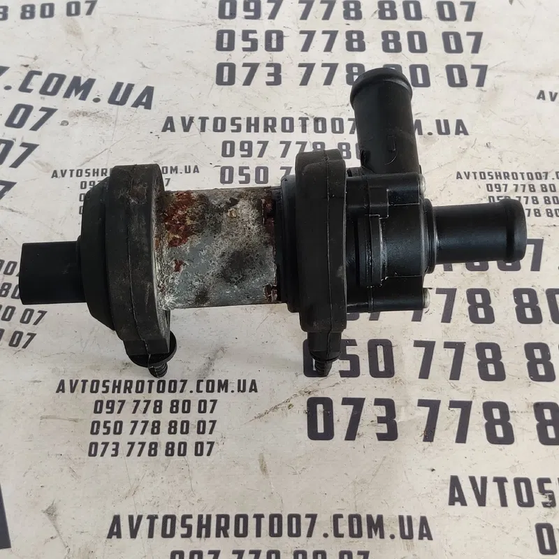 Помпа Audi Q7 4L (06-15) 3.6 Бензин OEM 392020073