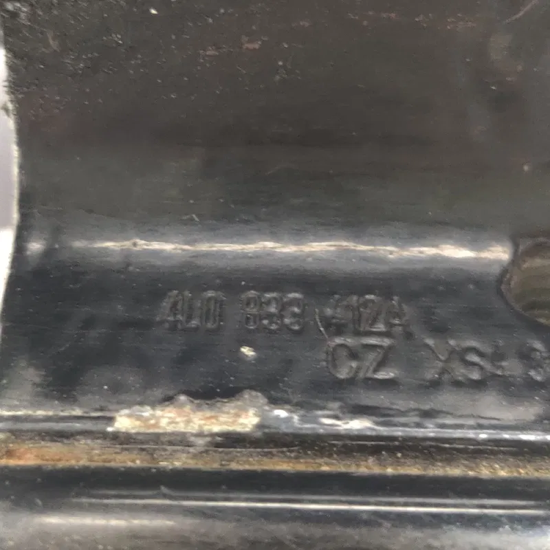 Дверна завіса Audi Q7 4L (05-15) 3.6 бензин з.пр. 4L0839412A