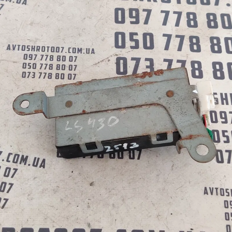 Блок керування дверима Lexus LS 430 (00-06) OEM 8974150460
