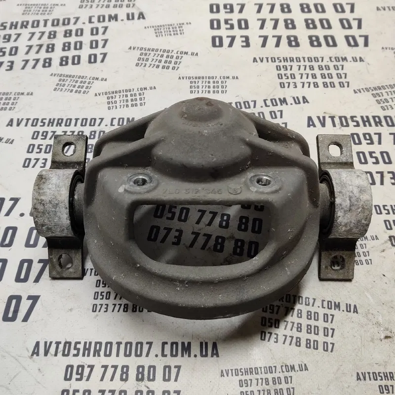 Опора аморт. Audi Q7 4L (05-15) 3.6Б зад. ліва OEM 7L0512345