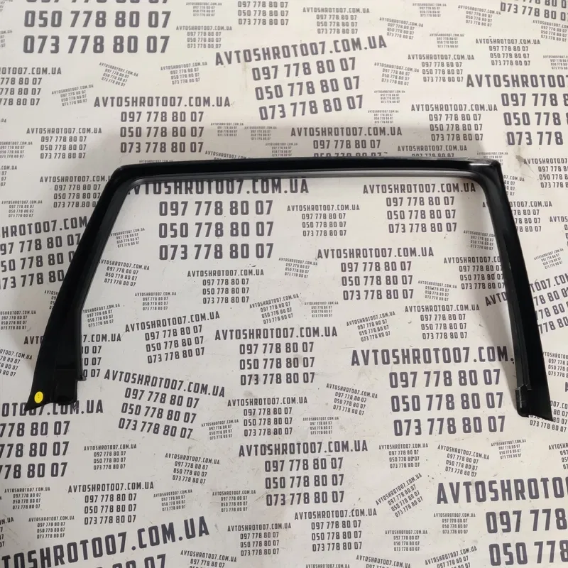 Дверна накладка Audi Q7 4L (05-15) 3.6Б зад.пр OEM 4L0867672