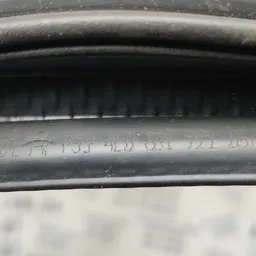 Ущільнювач Audi Q7 4L 05-15 3.6Б Перед Лів OEM 4L0831721D5 фото 3