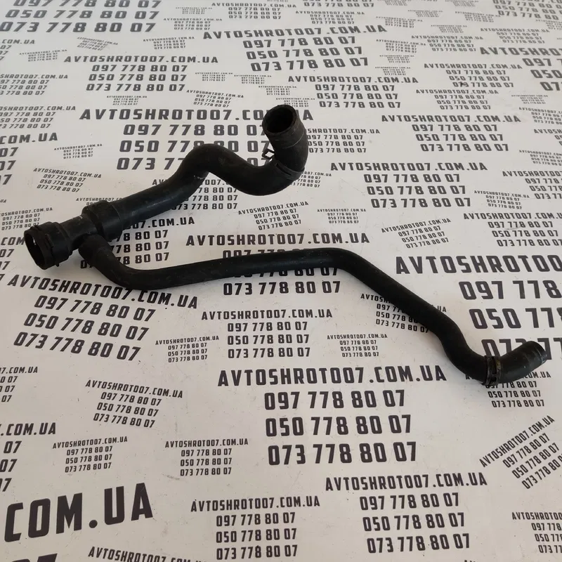 Трубка охолодження Audi A4 B5 (94-01) нижня OEM 8D0121055F