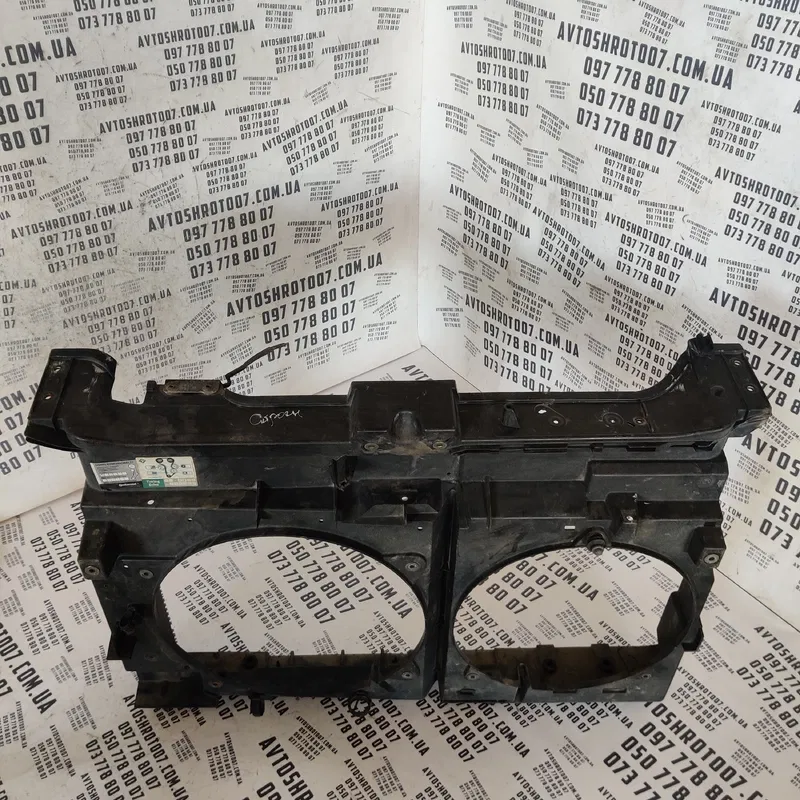 Рамка телевізора Citroen C8 (02-14) HDI OEM 1484092080