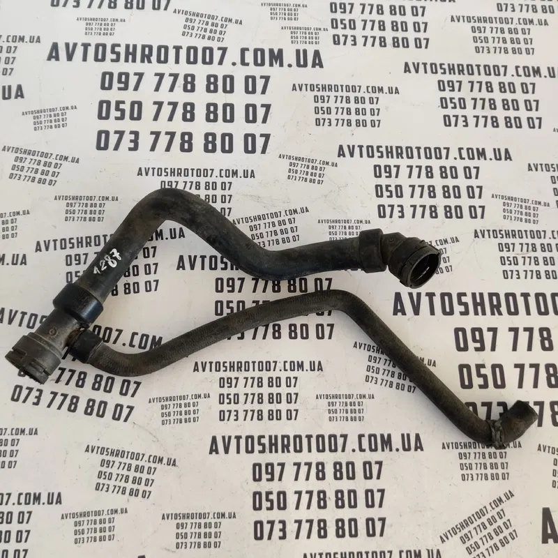 Трубка охолодження Audi A4 B5 (94-01) нижня OEM 8d0121055j
