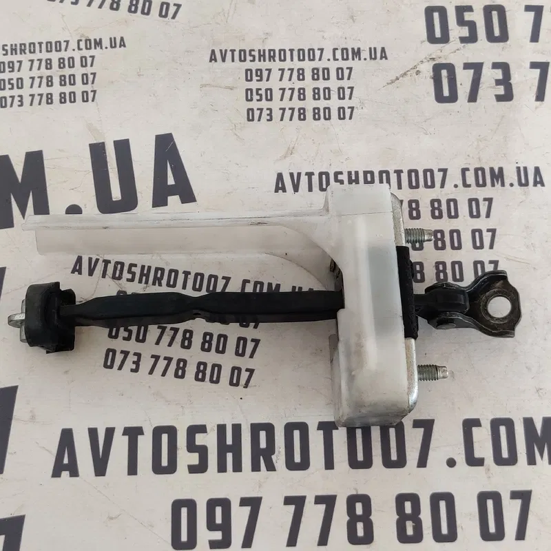 Обмежувач дверей Lexus RX 350 (08-15)
