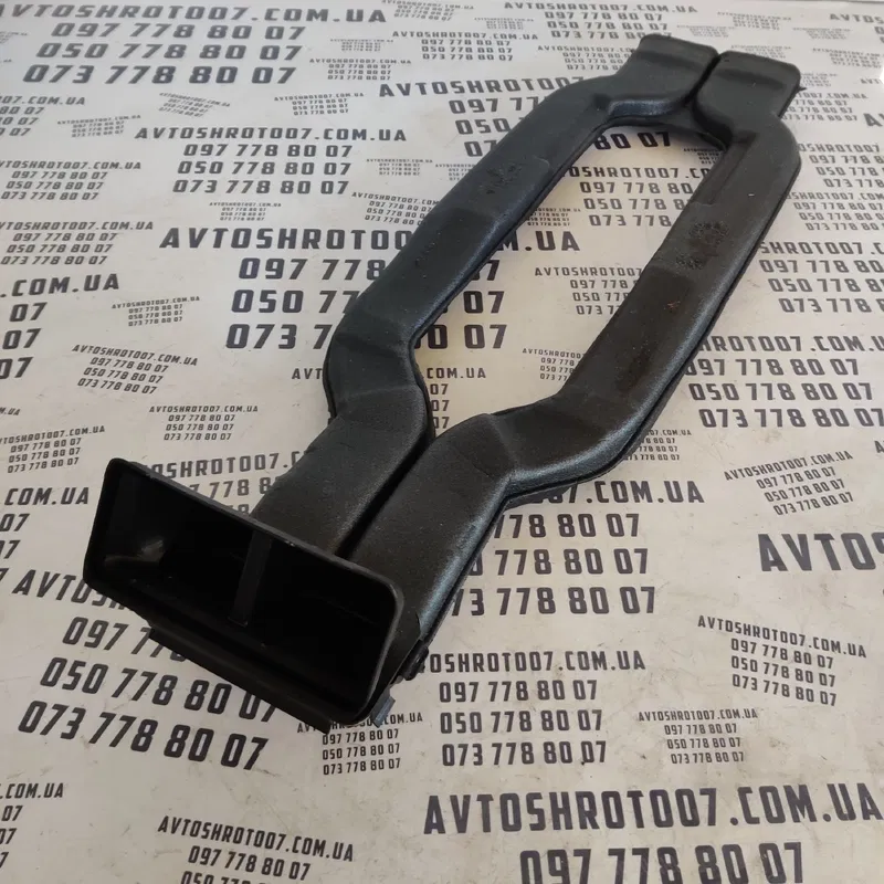 Повітропровід Audi Q7 4L (05-15) 3.6 Бенз зад OEM 4L0857042