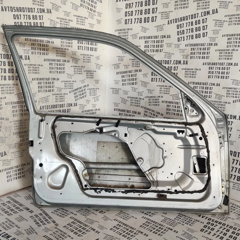 Двері передні ліві BMW 3 E36 (90-00) 1.6i
