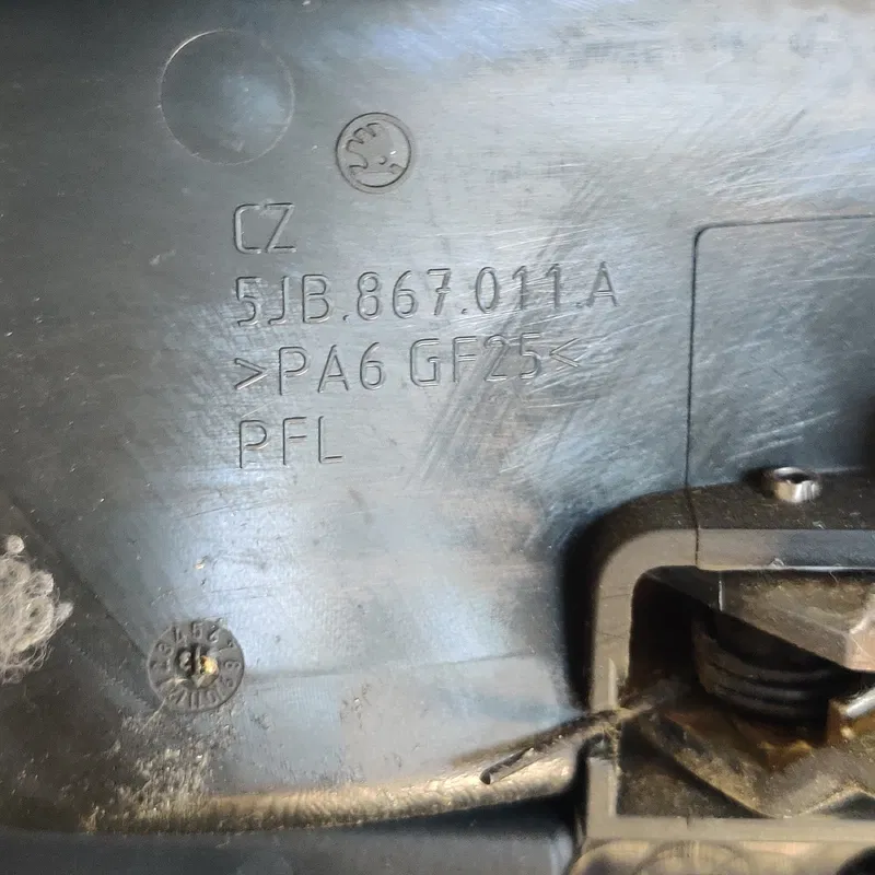 Карта дверей передня ліва Skoda Rapid 12-19 OEM 5jb867011a