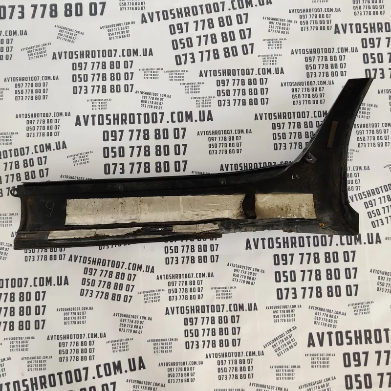 Накладка Lexus LS 430 (00-06) задня права OEM 7585550031