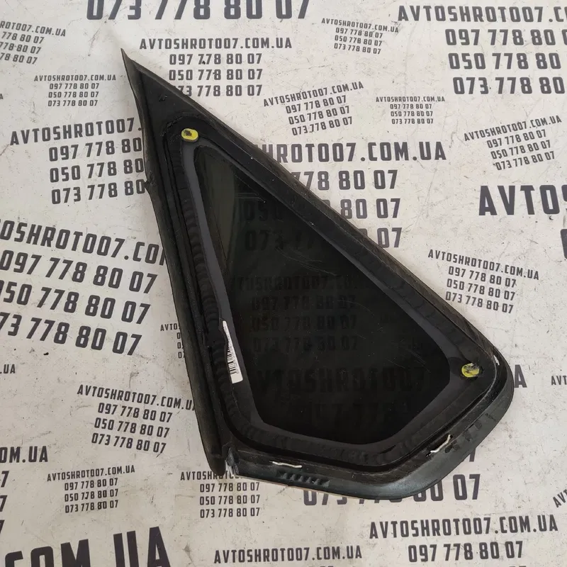 Кузовне скло VW Passat B8 USA заднє праве OEM 1002000138