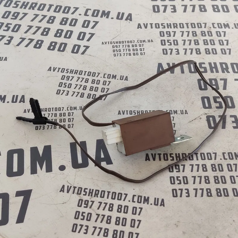 Реле кондиціонера Fiat Doblo OEM 5924406A0