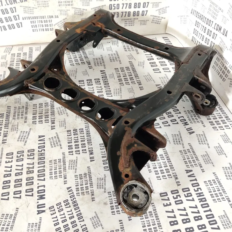 Підрамник Audi Q7 4L (05-15) 3.6 бенз передній OEM 7L0499314