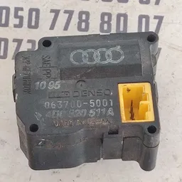Двигун заслінки пічки Audi A8 D2 (94-02) OEM 4D0820511A фото 1