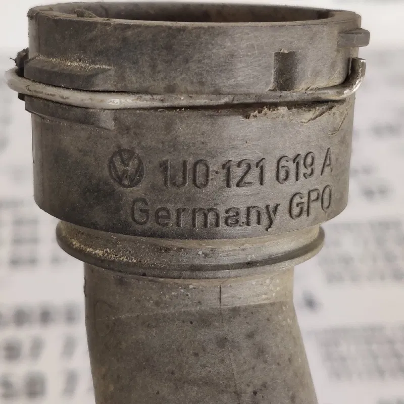 Трубка охолодження Skoda Octavia A5 (04-13) OEM 1J0121619A