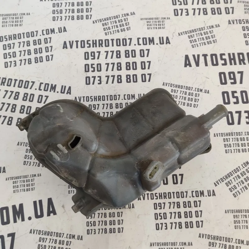 Бачок розширювальний Audi A6 C5 (1997-2005) OEM 8E0121403