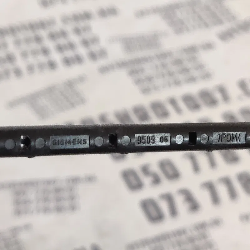 Датчик температури повітря Audi A8 D2 (94-02) OEM 4d0820539