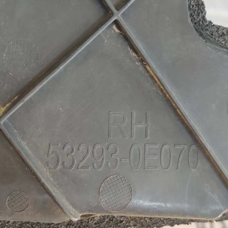 Дефлектор радіатора правий Lexus RX 350 OEM 5,33E+75