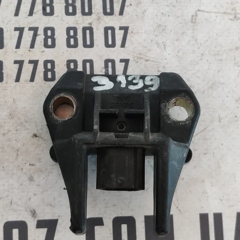 Датчик удару подушки безпеки Lexus RX 350 OEM 8917345050