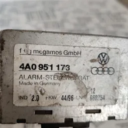 Блок керування сигналізацією Audi A6 C4 94-97 OEM 4A0951173 фото 4