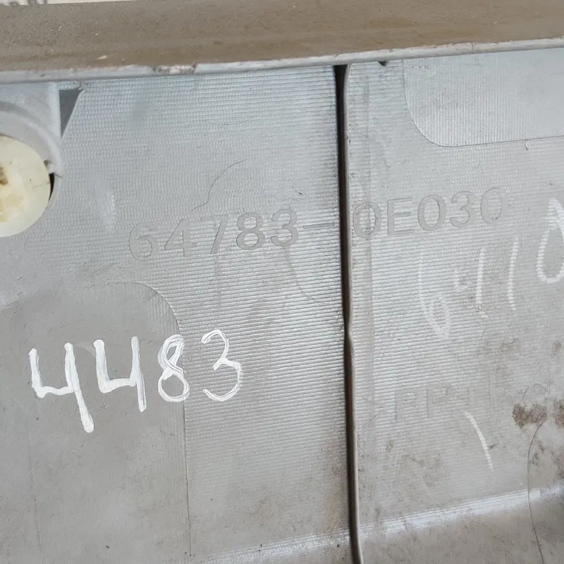 Накладка салону Lexus RX 350 верхня OEM 6,48E+35