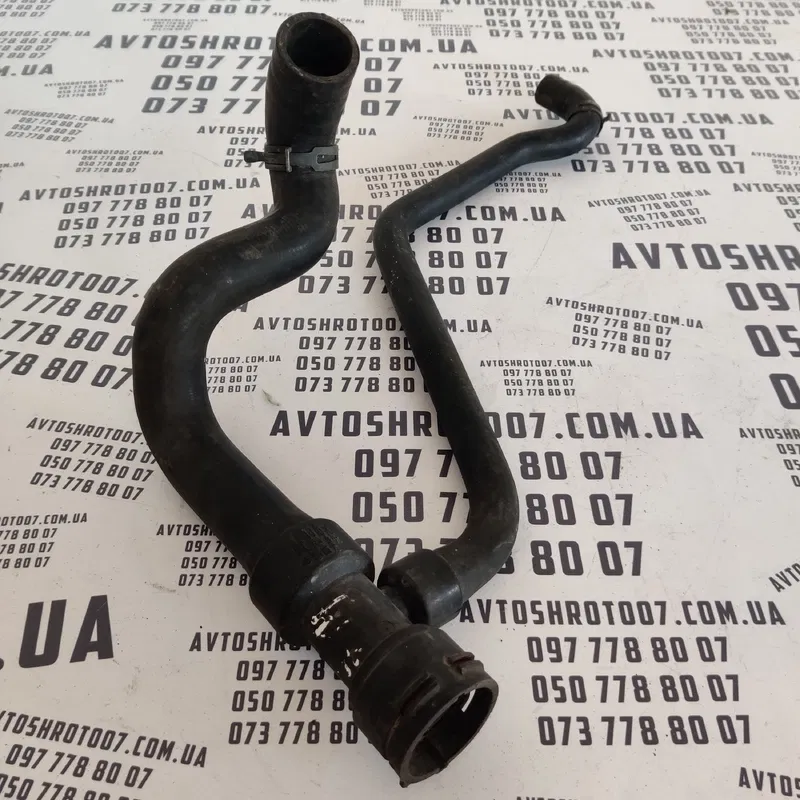 Трубка охолодження Audi A4 B5 (94-01) нижня OEM 8D0121055F