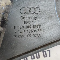Кришка двигуна VW Passat B5 (96-05) 2.5 Дизель e059109123k фото 3